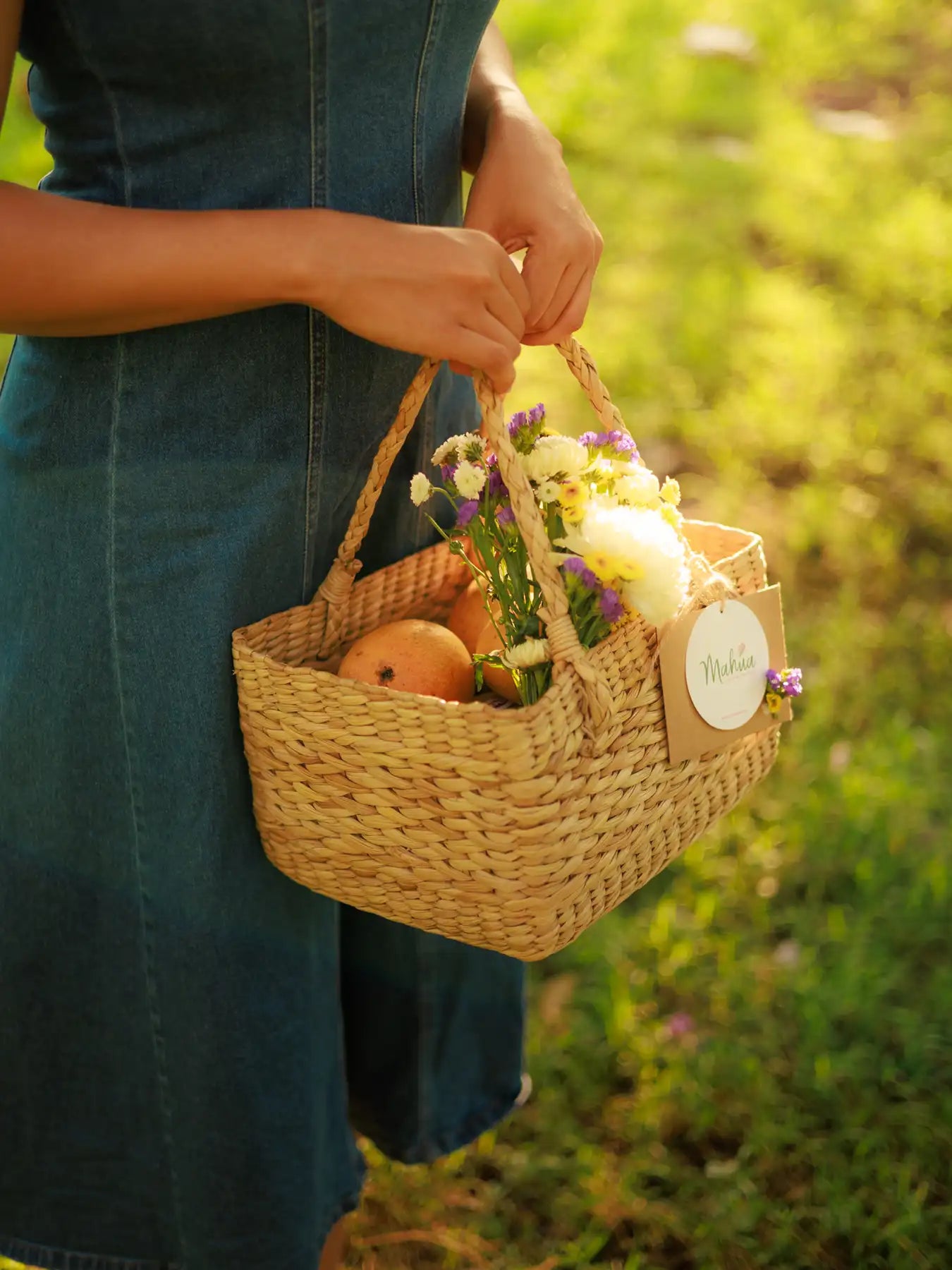 Mango Kauna Basket - Mahua Floral Studio