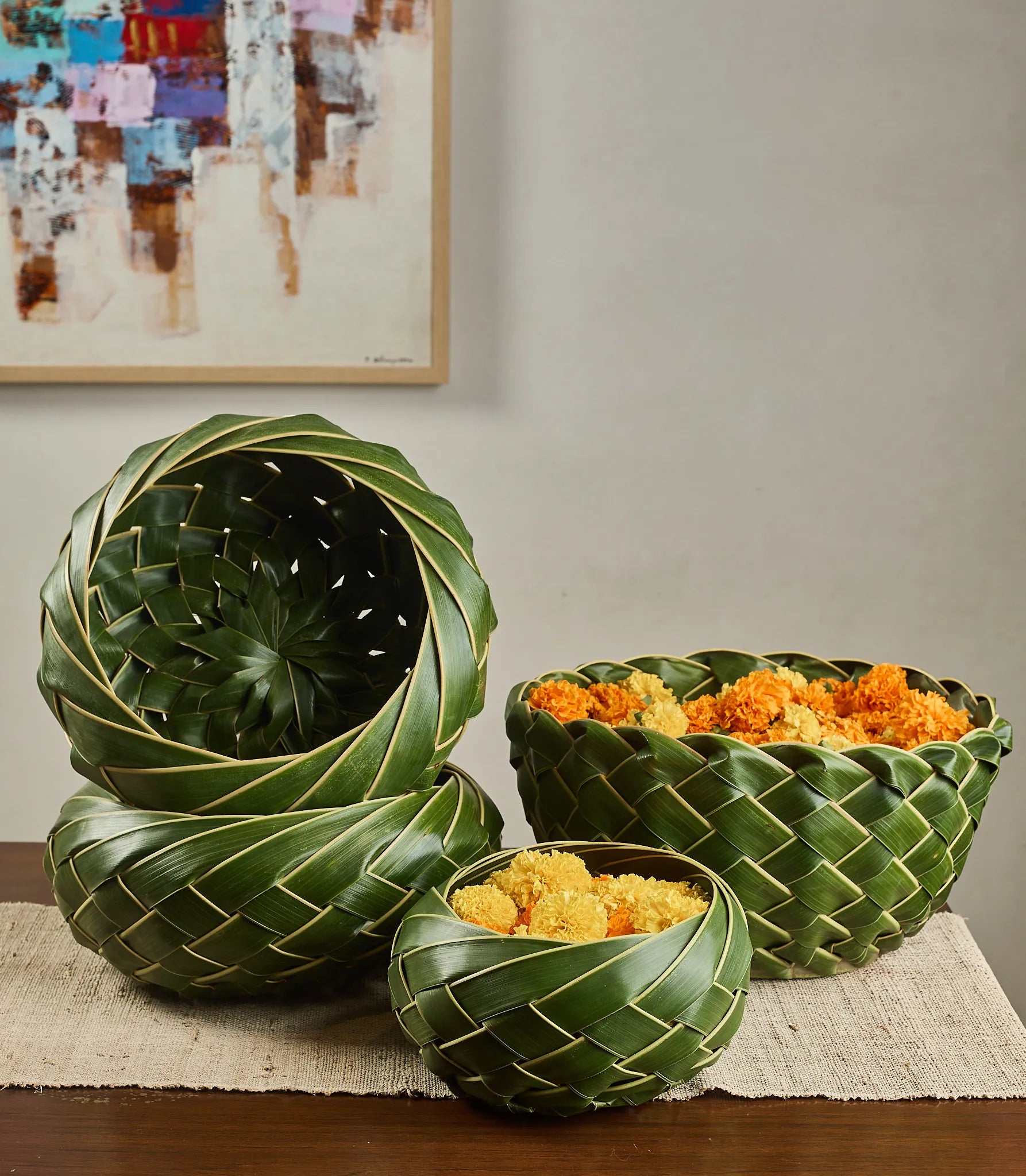 Round Woven Leaf Basket - Mahua Floral Studio