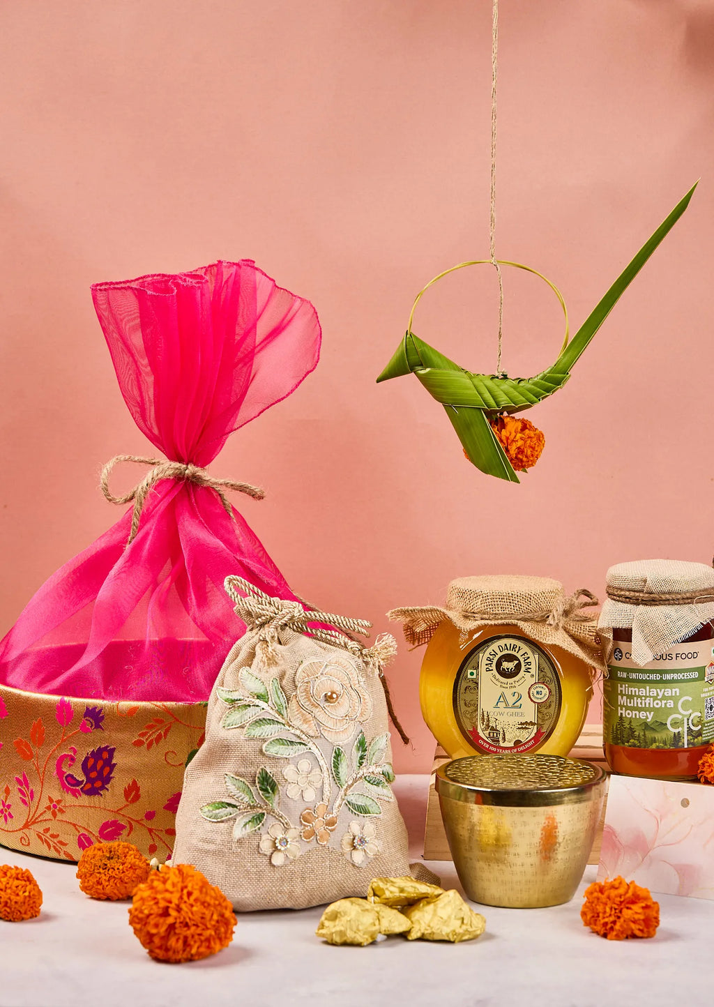 The Splendid Hamper - Mahua Floral Studio