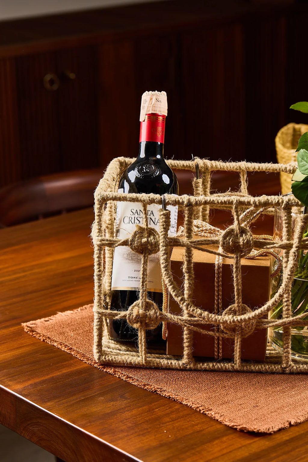 Je t'aime Basket - Mahua Floral Studio