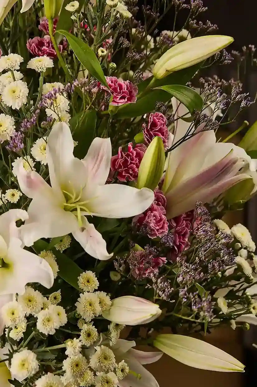 lilies white floral studio Lily bloom – Mahua Floral Studio